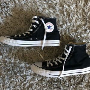 Men’s Black Converse